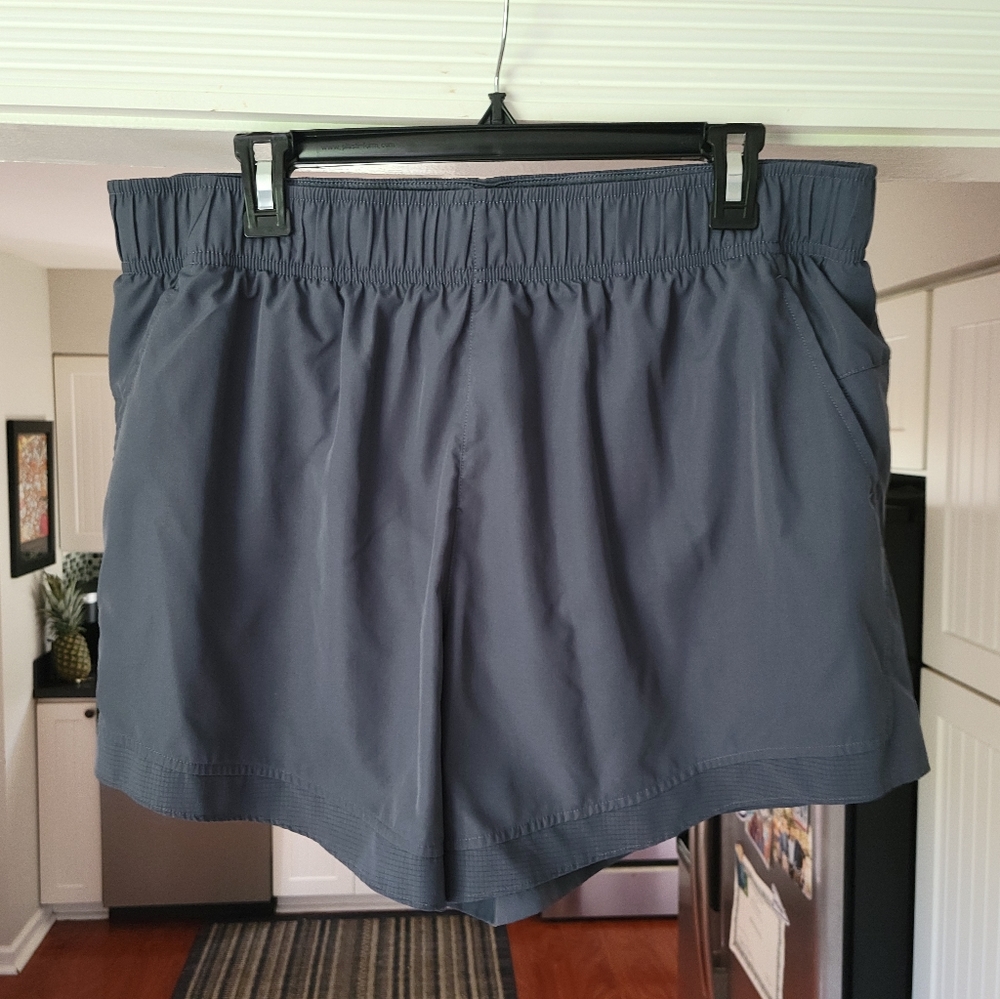 Athletic works athletic shorts sz XL (16-18)